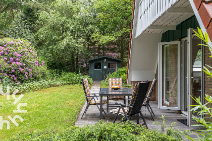 036 Zeer rustig gelegen zes persoons vakantiehuis in Harfsen, Gelderland