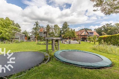 044 Prachtig10 persoons vakantiehuis met sauna, ruim en modern ingericht in de Achterhoek