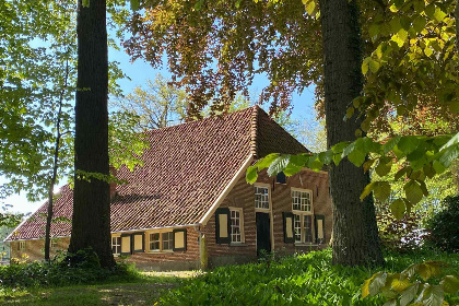 002 Zeer rustig gelegen zeven persoons vakantiehuis in Gelderland