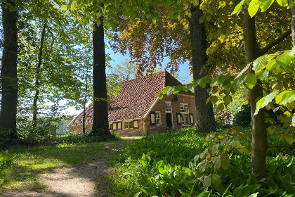 007 Zeer rustig gelegen zeven persoons vakantiehuis in Gelderland