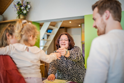 018 10 persoons vakantiehuis met een sauna, hottub en een bioscoop op vakantiepark de Rimboe