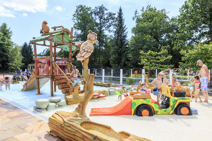 009 4 persoons Boslodge op een vakantiepark nabij Hoenderloo op de Veluwe