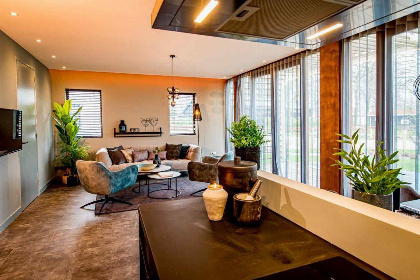 003 Luxe en modern vakantiehuis voor 4 personen op vakantiepark Bad Hoophuizen