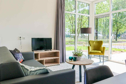 001 Modern 4 persoons vakantiehuis op vakantiepark aan het Veluwemeer