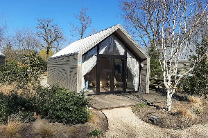 Sfeervolle 2 persoons Tiny House op vakantiepark Bad Hoophuizen aan het Veluwemeer