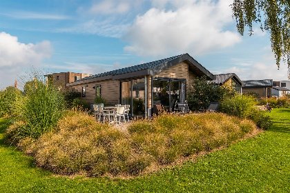 001 Maas Lande | 6 personen