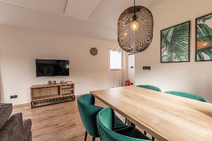 010 Maas Lande | 6 personen