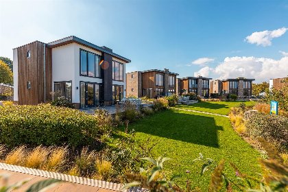 003 Maas Villa Waterzicht | 10 personen