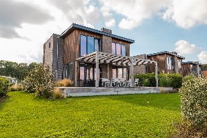 Maas Villa Waterzicht | 8 personen Maas Villa Waterzicht | 8 personen