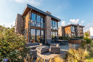 Maas Villa Waterzicht met Wellness | 10 personen Maas Villa Waterzicht met Wellness | 10 personen