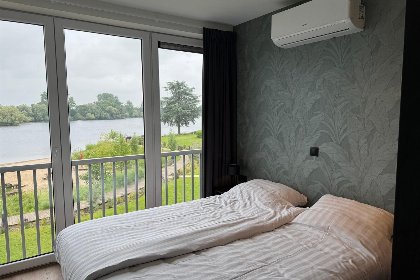 009 Maas Villa Waterzicht met Wellness | 10 personen