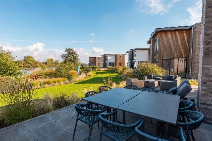 014 Maas Villa Waterzicht met Wellness | 10 personen