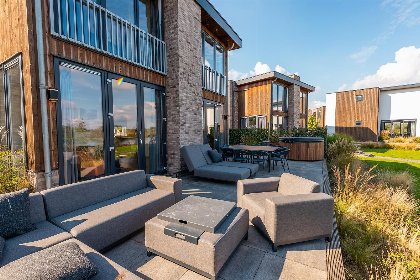 015 Maas Villa Waterzicht met Wellness | 10 personen