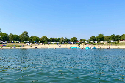 017 4 persoons vakantiehuis met sauna en sfeerhaard op een vakantiepark in Lathum