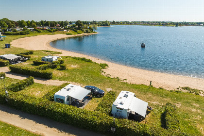 005 Comfortplaats aan het water