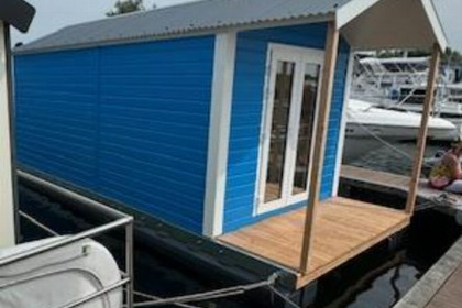 004 De Zaanse woonboot | 4 personen