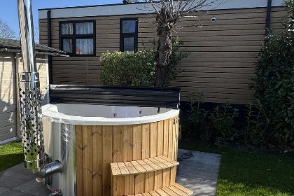 001 Heide Lodge aan het water met hottub | 6 personen