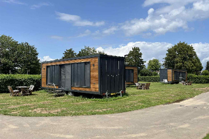 001 Knusse 2 persoons Tinyhouse op Recreatiepark de Rhederlaagse Meren, Gelderland