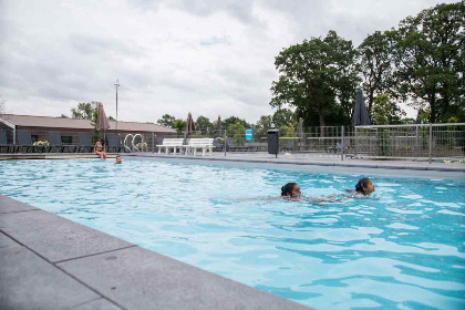 031 12 persoons vakantiehuis met prive zwembad, bubbelbad en sauna op Residence Lichtenvoorde