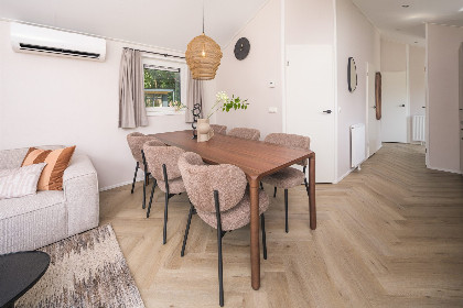 006 Doornenburg Lodge Comfort met Hottub | 6 personen