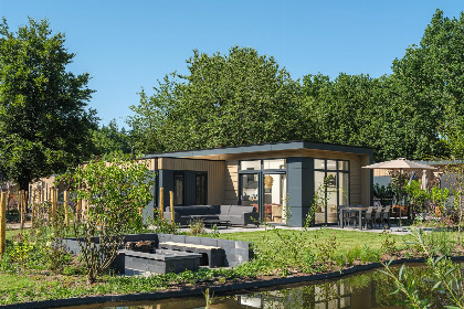 003 Essenburgh Deluxe met Hottub | 6 personen