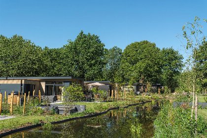 020 Essenburgh Deluxe met Hottub 