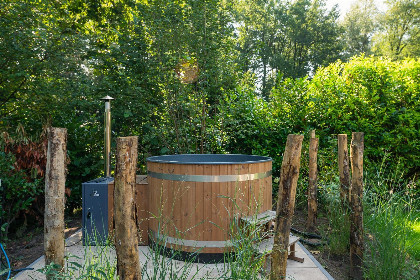 004 Essenburgh met Hottub | 6 personen