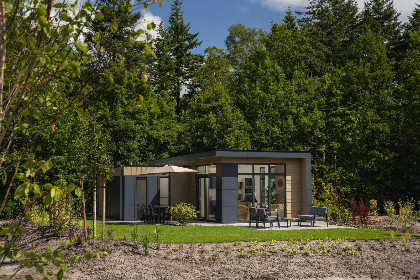 000 Essenburgh met Hottub 000 Essenburgh met Hottub