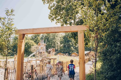 026 Essenburgh met Hottub 