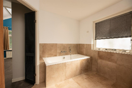 019 Groepsvilla met Hottub 