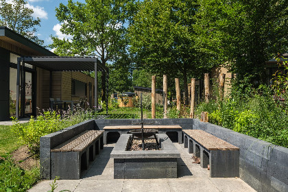 027 Loevestein Deluxe met Hottub | 4 personen