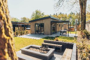 Loevestein Deluxe met Hottub | 5 personen Loevestein Deluxe met Hottub | 5 personen