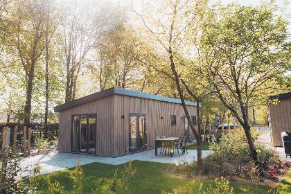 001 Loevestein met Hottub 