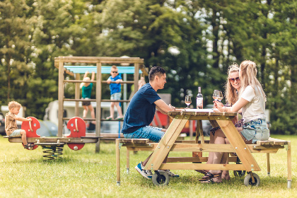 014 Mooi 5 persoons vakantiehuis met overdekt terras op een vakantiepark op de Veluwe