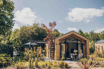 024 Tiny Lodge met Hottub | 2 personen
