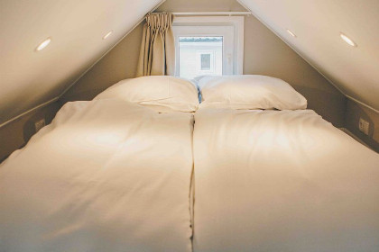 022 Tiny Loft met hottub | 4 personen