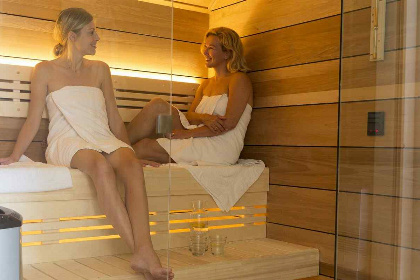 025 Luxe 5 persoons vakantiehuis met hottub en Finse sauna op vakantiepark in de Achterhoek