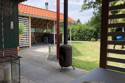 015 Luxe 6 persoons vakantiehuis met hottub, Finse sauna en sunshower douche in de Achterhoek