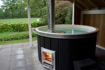 010 Luxe 6 persoons vakantiehuis met hottub, infrarood en Finse sauna in de Achterhoek