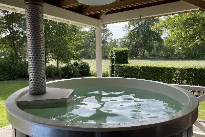 022 Luxe 6 persoons vakantiehuis met hottub, infrarood en Finse sauna in de Achterhoek