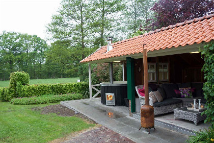 026 Luxe 6 persoons vakantiehuis met hottub, infrarood en Finse sauna in de Achterhoek