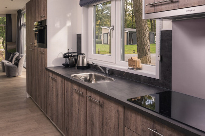 002 Kubus Lodge met infrarood cabine