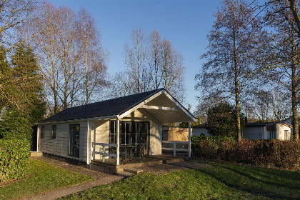 001 Terras Lodge   2 personen