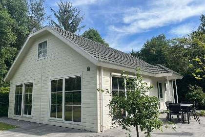 004 Vrijstaand 6 persoons chalet met sauna op een vakantiepark in de Achterhoek