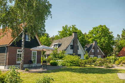 011 Vrijstaand 6 persoons chalet met sauna op een vakantiepark in de Achterhoek