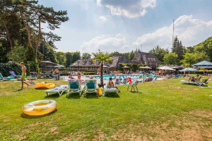 008 6 persoons chalet met sauna en bubbelbad op Landgoed de Scheleberg in de Veluwe