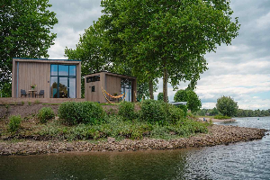 2 persoons Tiny House met uitzicht over de Nederrijn bij Maurik