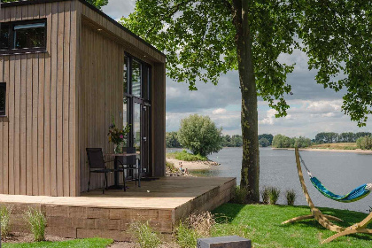 004 2 persoons Tiny House met uitzicht over de Nederrijn bij Maurik