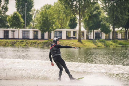 019 2 persoons Tiny House met uitzicht over de Nederrijn bij Maurik