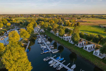 036 2 persoons Tiny House met uitzicht over de Nederrijn bij Maurik